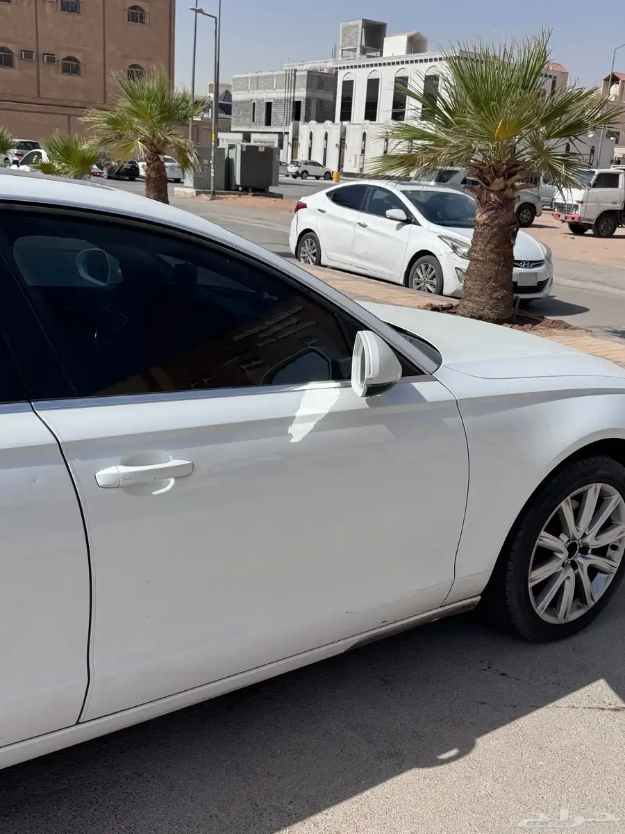للبيع أودي A6 V6 2012 8