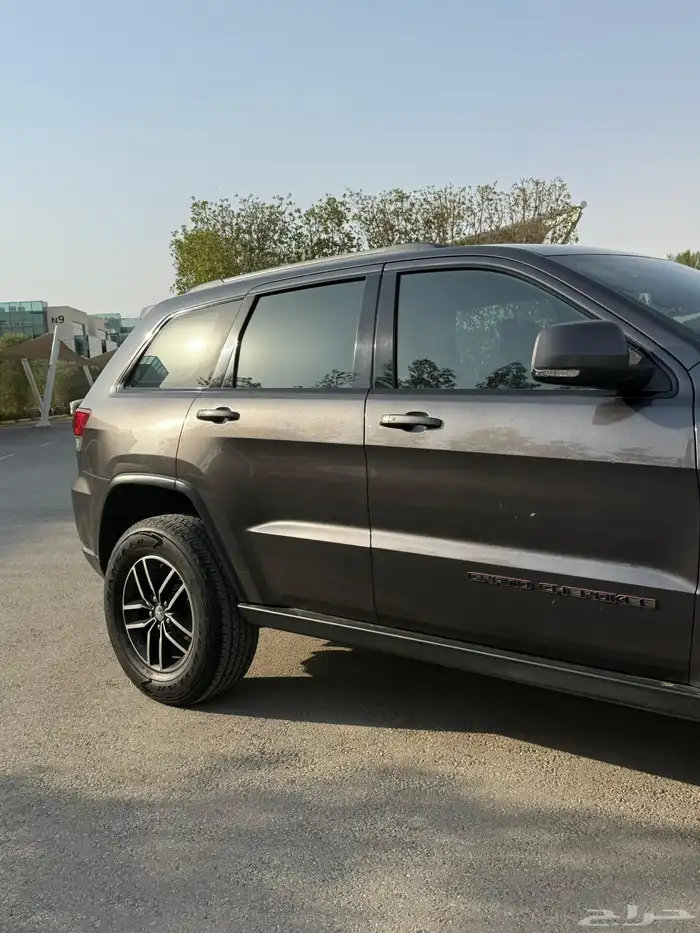 جراند شيروكي 2017 trailhawk 8
