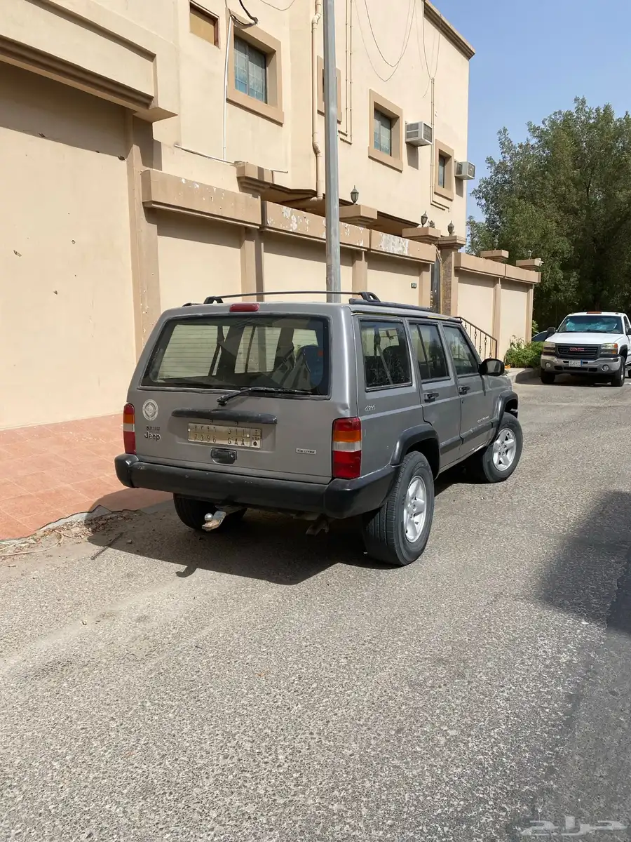 جيب شروكي 2000 5