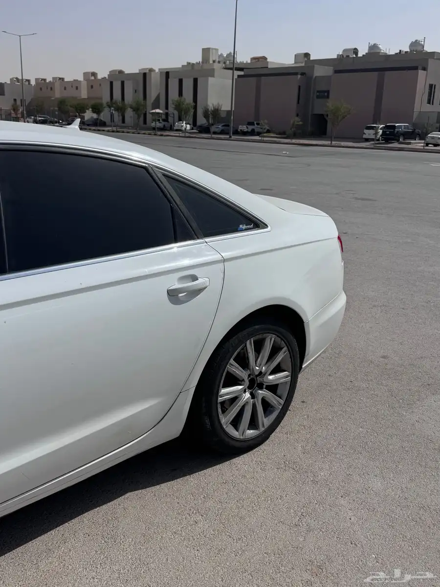 للبيع أودي A6 V6 2012 3