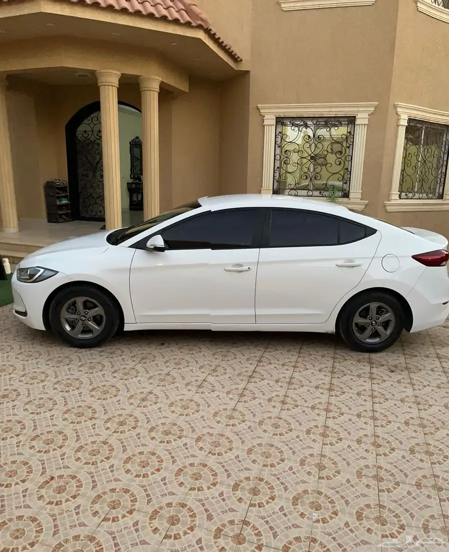 افانتي 2018 ديزل مستوردة من كوريا 2