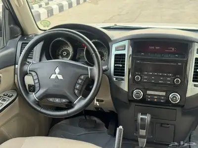 ميتسوبيشي باجيرو2020 نظيف 12