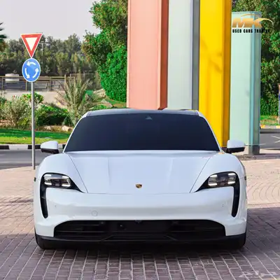 تايكان 2022 PORSCHE Taycan 4S WHITE في الإمارات index