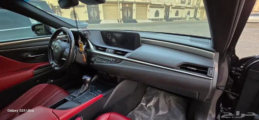 لكزس es350 F sport 11