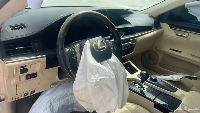 لكزس es 2013 قطع غيار السياره في البحرين 23