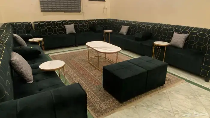 كنب مع طاولات استخدام 4 شهور 1