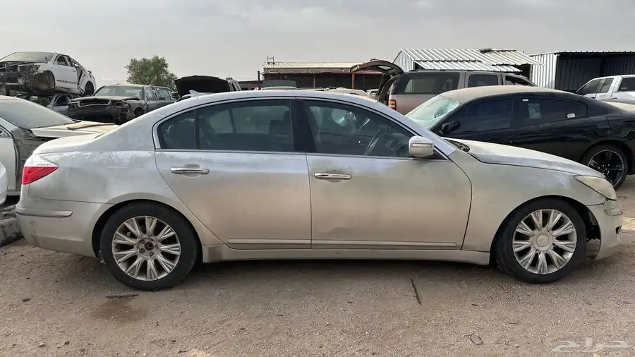 قطع غيار جنسيس 2009 تشليح 3