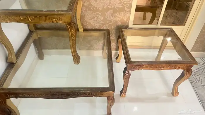 طقم طاولات ذهبي 0