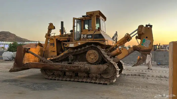 للبيع بالدوزر كتربلر D9N بطاقه جمرك نظيف جدا 2