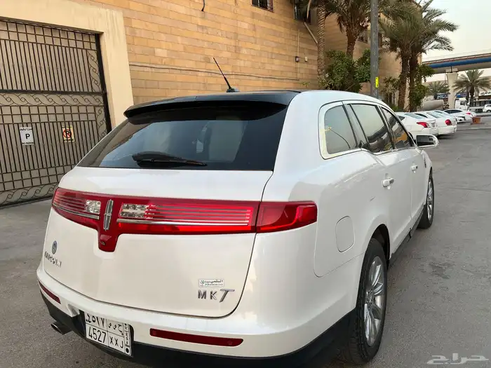 فورد 8