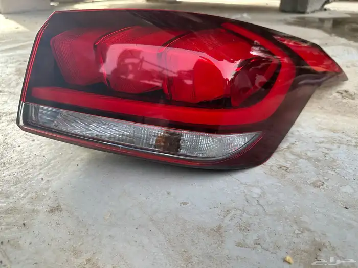 اسطب جينسس عادي 2015-2016-2017 3