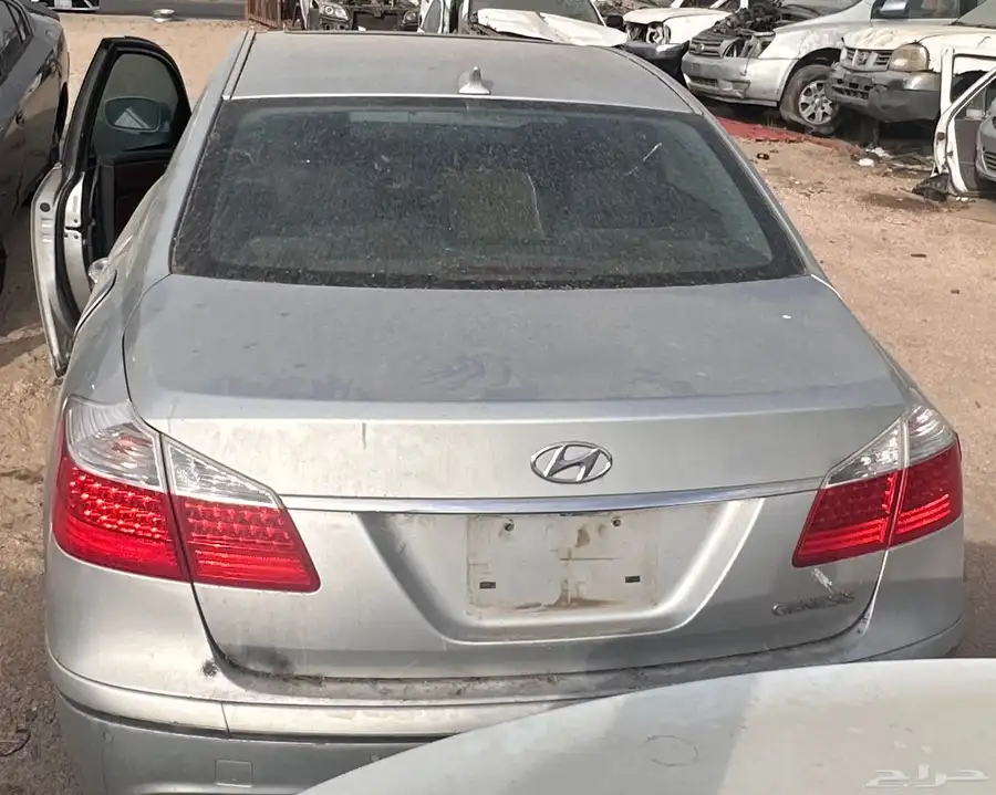 قطع غيار جنسيس 2009 تشليح 2