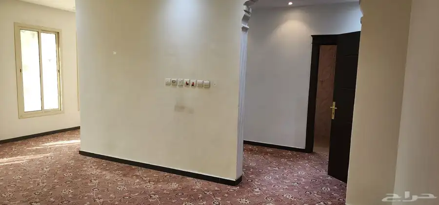 فيلا للإيجار السنوي في حي الرمال 7