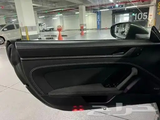 بورش 9
