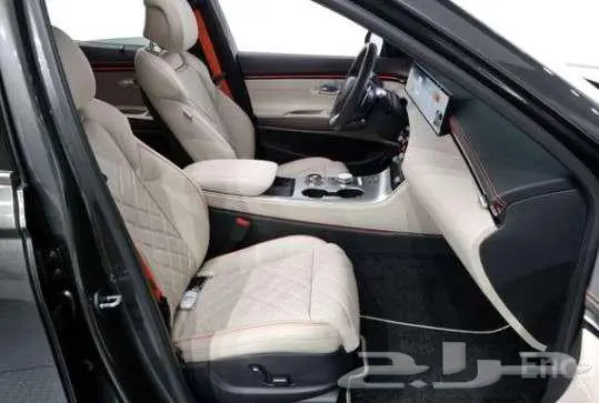 جينيسيس GV70 2.5T 2WD 2025 16