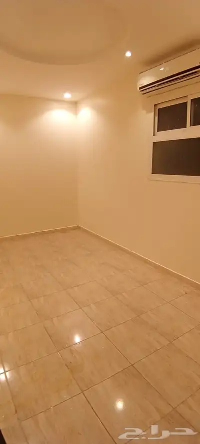 شقة للبيع اربعه غرف مع مكيفات بطحاء قريش النموذجي 3