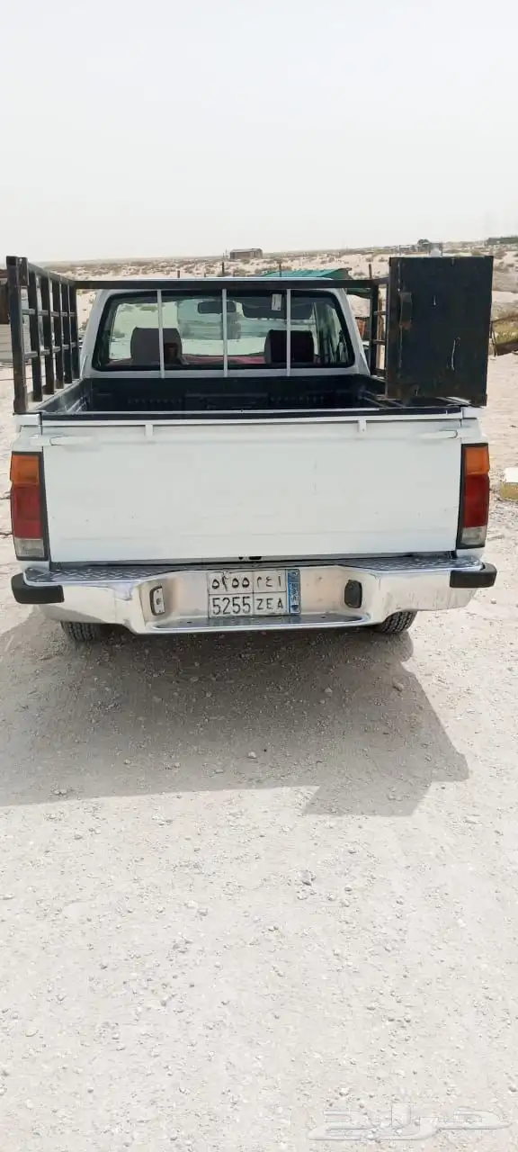 نيسان دادسون غمارة 1995 0
