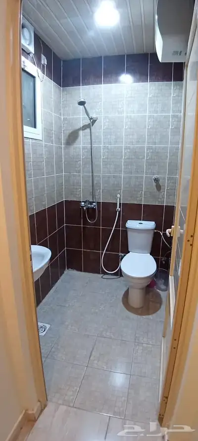شقة للبيع اربعه غرف مع مكيفات بطحاء قريش النموذجي 4