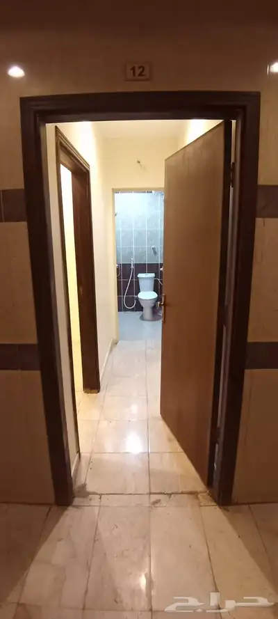 شقة للبيع اربعه غرف مع مكيفات بطحاء قريش النموذجي 5