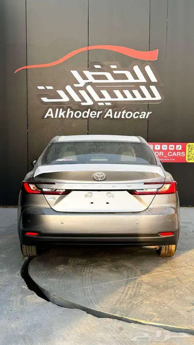 تويوتا كامري E 2025 3