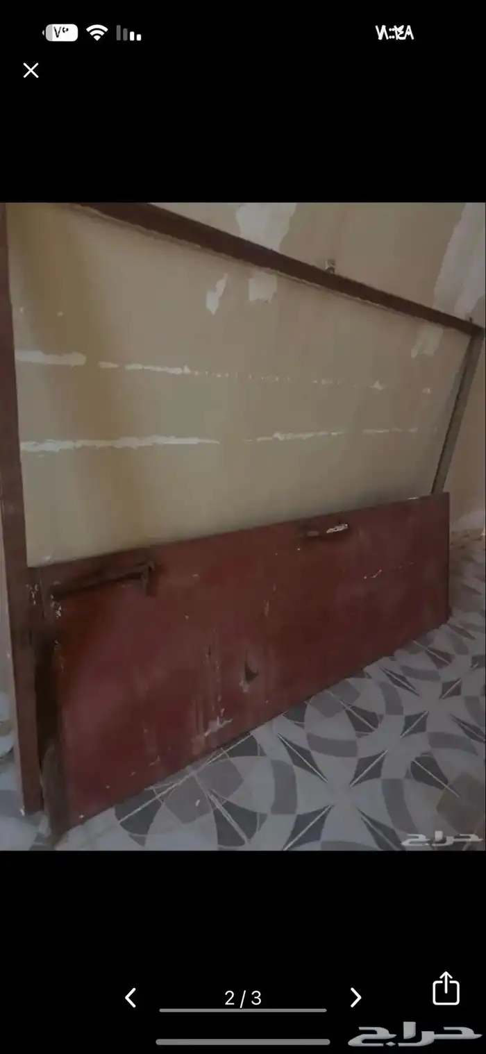 باب حديد ثقيل 0