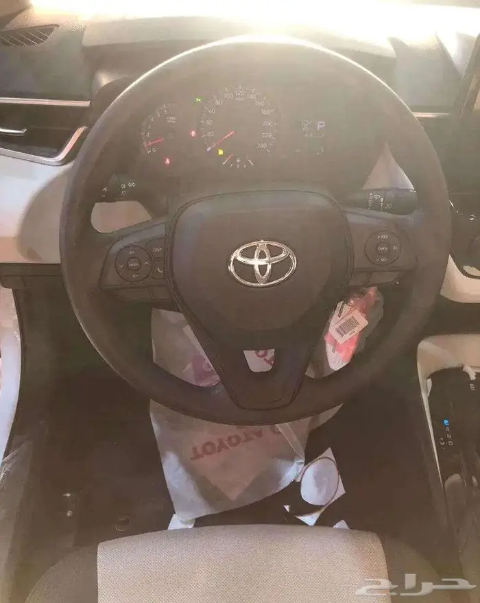 تتوفر فئات كورولا 2025 اصفار لمبيعات البنوك بأقل ربح 2.65 6