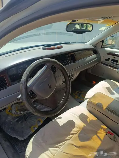 فورد لينكولن موديل 2000 8
