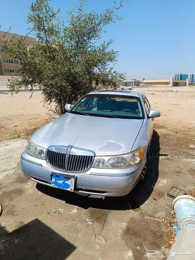 فورد لينكولن موديل 2000 10