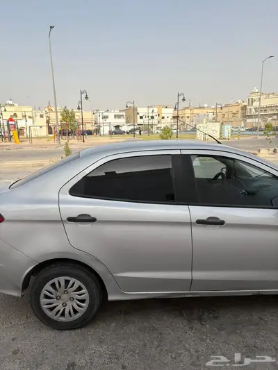للبيع فورد فيجو 2019 نظيفة جدا  - الاحساء 10