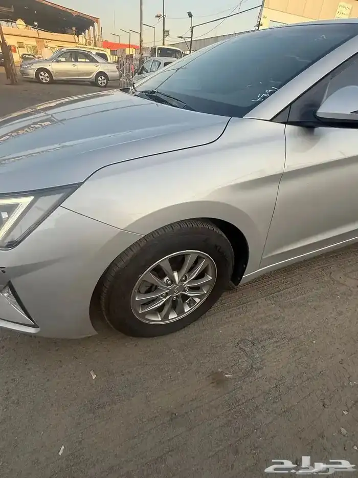 هيواندي النترا 2019 بنزين بطاقة جمركية نظيفه جدا 8