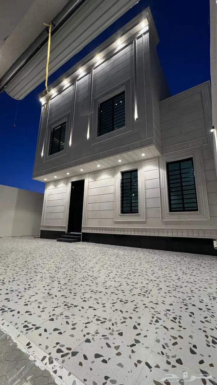 للبيع فلل في حي العرفاء 7