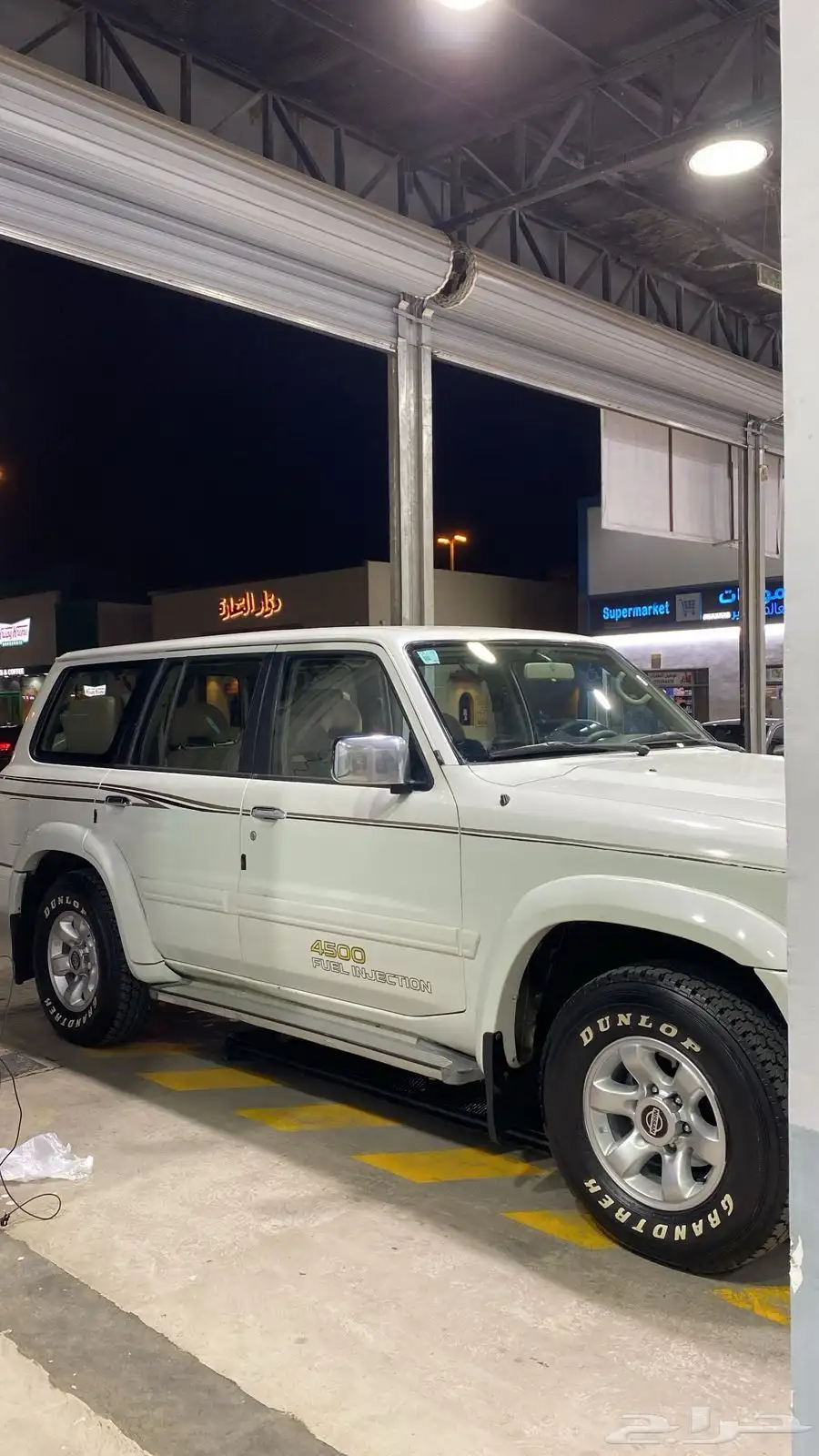 نيسان باترول نظيف موديل 2001 مكينه 4500 ثالث مستخدم 0