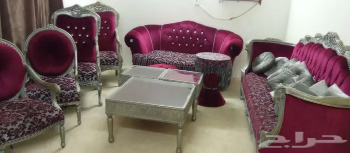 كنب أحمر للبيع   نظيف جدا استعمال خفيف 2