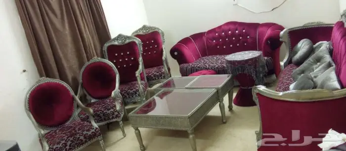 كنب أحمر للبيع   نظيف جدا استعمال خفيف 1