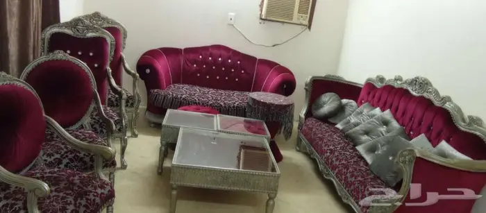 كنب أحمر للبيع   نظيف جدا استعمال خفيف 3