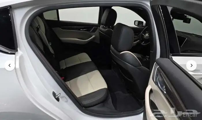 كاديلاك CT5 2021 Sport Edition فل بانوراما 16