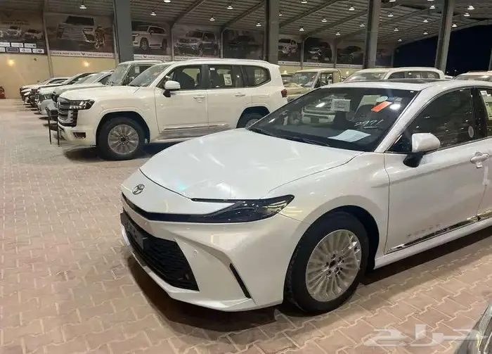 تويوتا كامري E-PLUS هايبرد 2025 3