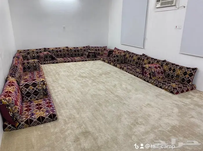 استراحة مؤثثه بالكامل للايجار السنوي مع ارض مساحة 4500 4
