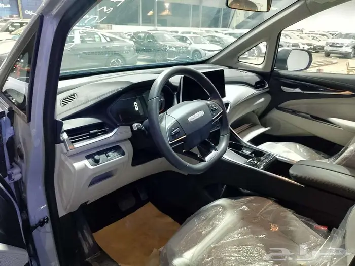 ماكسوس G50 فان 8 مقاعد ستاندر 2025 6