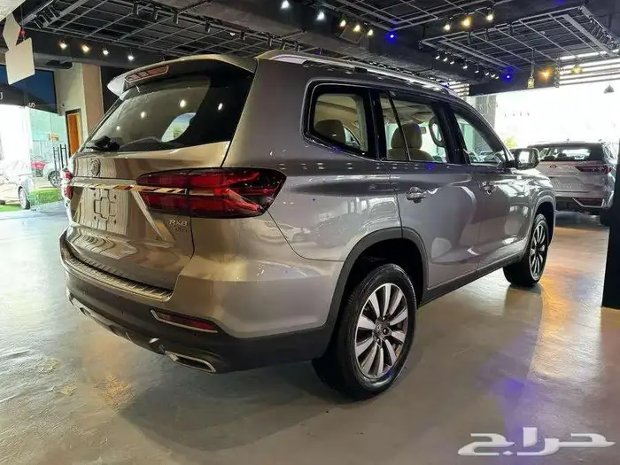 ام جي RX8 2023 استاندر عرض سفنز 8