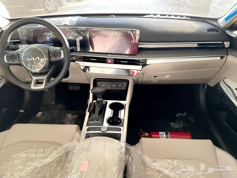 كيا k5 ستاندر مطور موديل 2025 بسعر 98800 بالضريبه 2