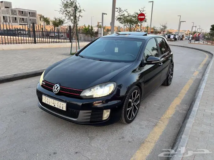 للبيع جولف gti mk6 فل اوبشن 3