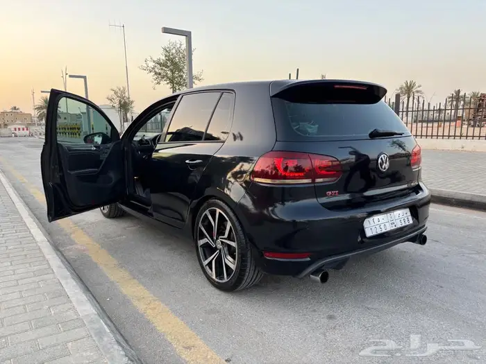 للبيع جولف gti mk6 فل اوبشن 11