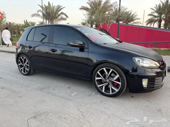 للبيع جولف gti mk6 فل اوبشن 5