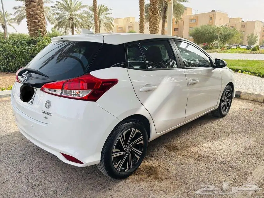 Toyota Yaris Hatchback تويوتا ياريس هاتشباك 2