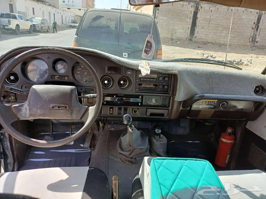 صالون لاندكروزر 1989 7