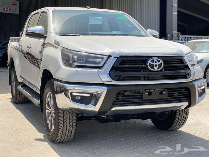 تويوتا هايلوكس 2025 فل كامل بنزين سعودي استلام فوري 2