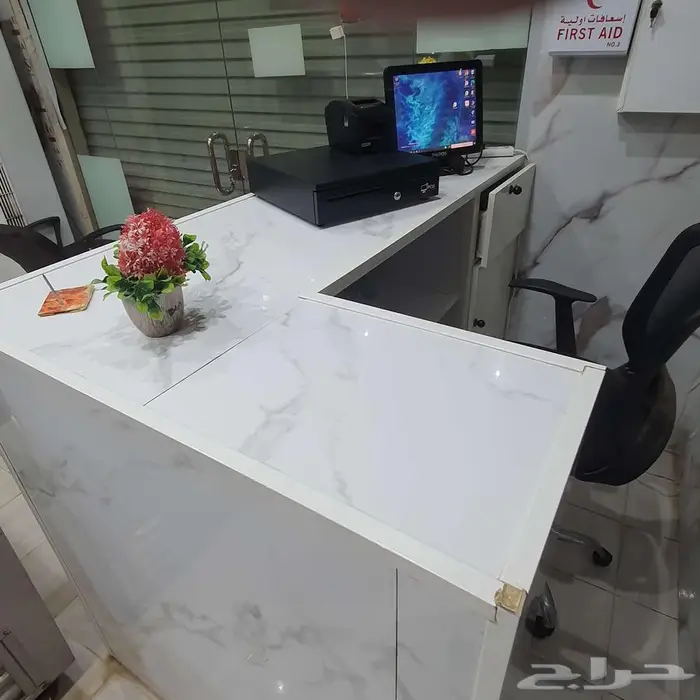 مطعم شاورما ومشويات وبروست وبرقر للبيع 31