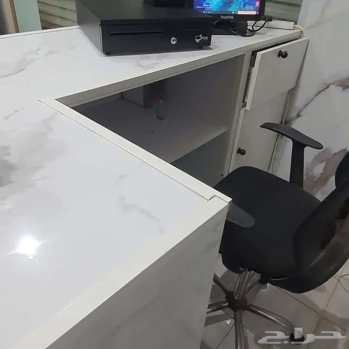 مطعم شاورما ومشويات وبروست وبرقر للبيع 13