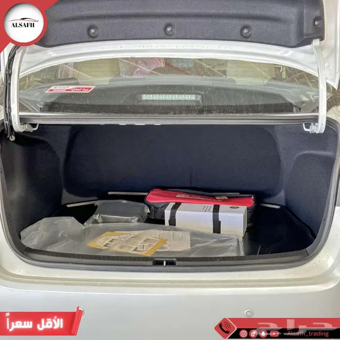 تويوتا كورولا استاندر XLE 2025 كاش وبنوك 5